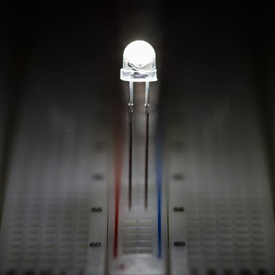 5mm Cool White LED - 5450K - T1 3/4 LED w/ 75 Degree Viewing Angle